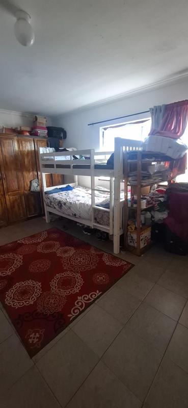 4 Bedroom Property for Sale in Cravenby Western Cape